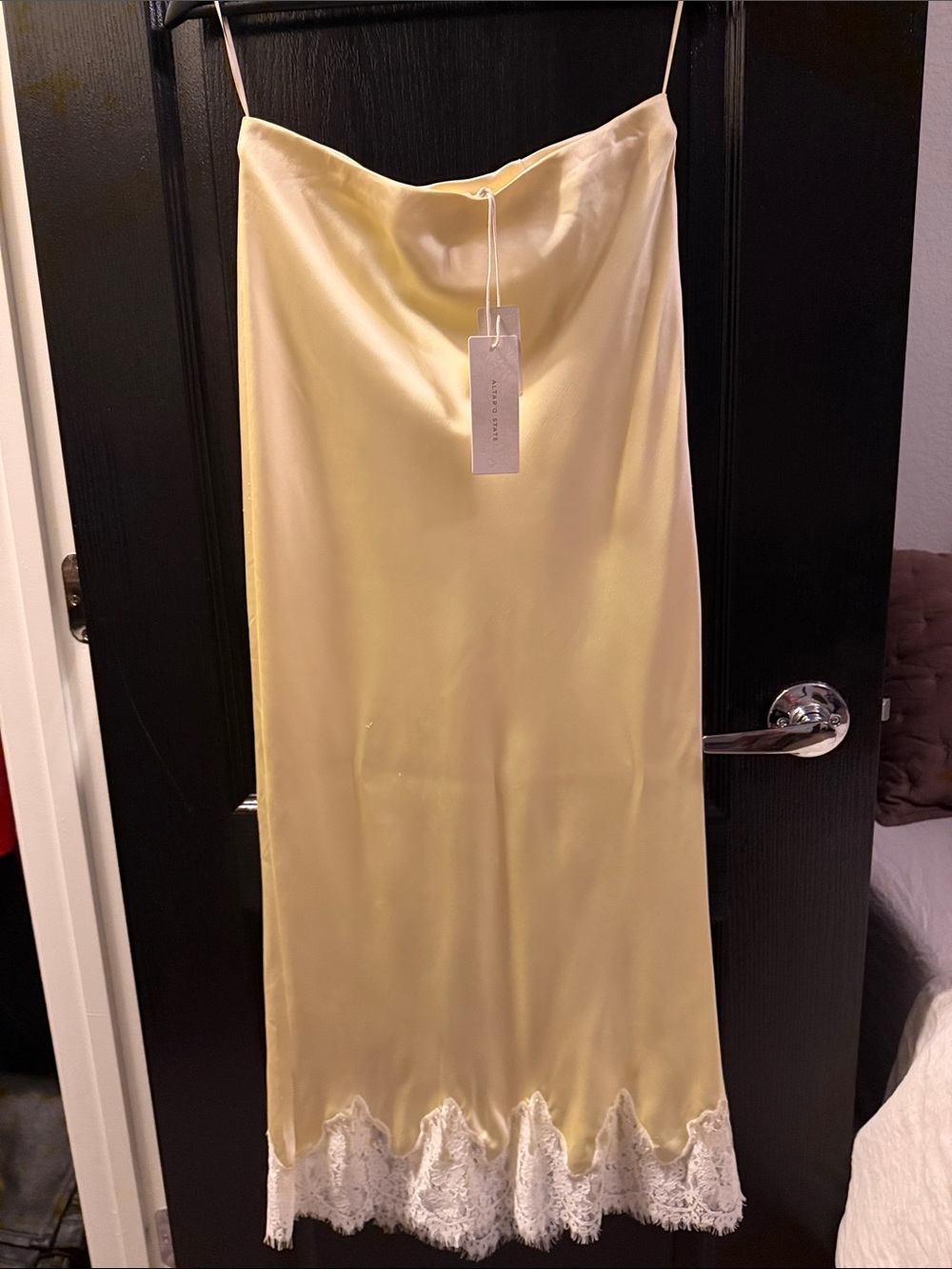 NWOT - Altar’d State Yellow Lace-Hem Skirt